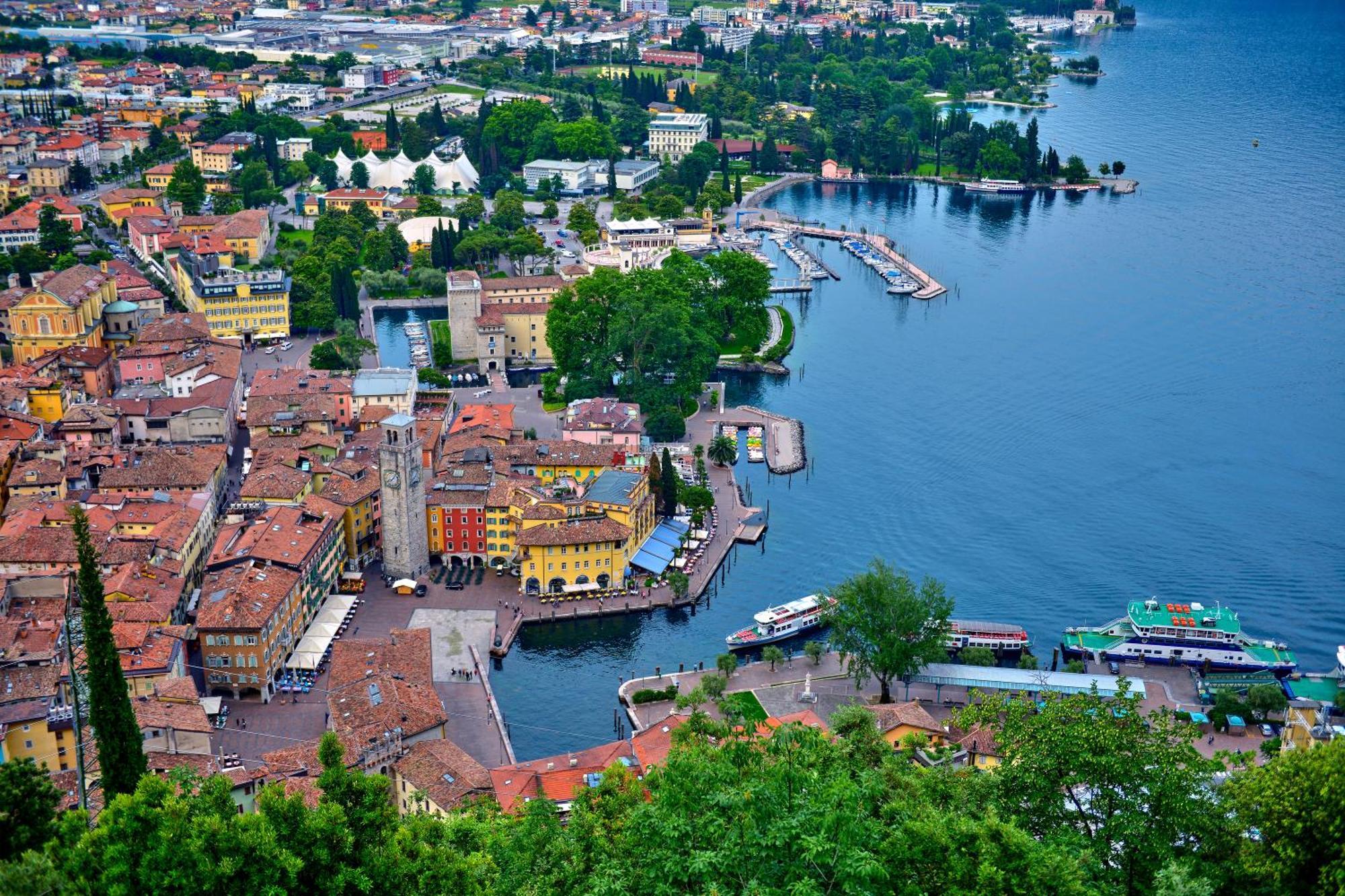 Claz House - Happy Rentals Riva del Garda Dış mekan fotoğraf